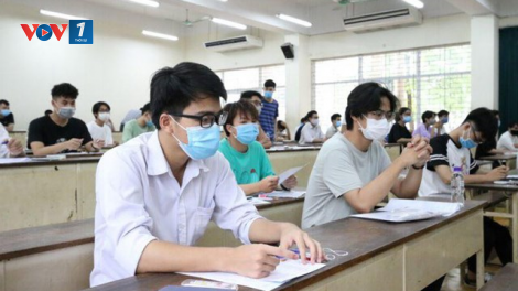 Tạm dừng tăng học phí bậc Đại học và câu chuyện áp lực chất lượng giáo dục Đại học (18/08/2023)