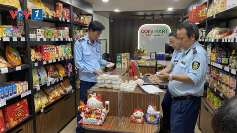 Tăng cường kiểm tra đột xuất cơ sở sản xuất, kinh doanh bánh trung thu (15/9/2023)