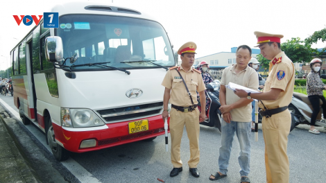 Hà Nam xử lý nghiêm vi phạm trong kinh doanh vận tải hành khách và hàng hóa (15/9/2023)