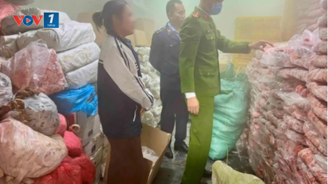 Cao điểm đấu tranh chống buôn lậu, gian lận thương mại và hàng giả cận Tết Nguyên đán Giáp Thìn 2024 (23/1/2024)