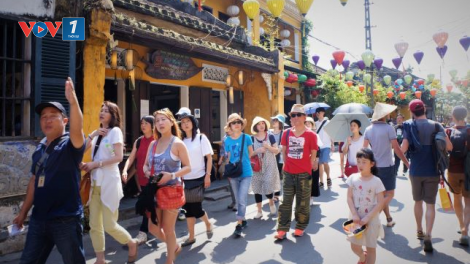 Giải pháp thu hút khách du lịch quốc tế vào Việt Nam trong năm 2024 (25/01/2024)