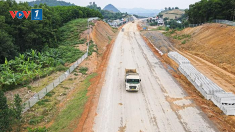 THƠI SỰ 21H30 ĐÊM 20/1/2024: Bộ Giao thông vận tải yêu cầu tỉnh Quảng Trị trong tháng 3 tới, phải bàn giao xong mặt bằng để thi công Dự án cao tốc Bắc - Nam phía Đông