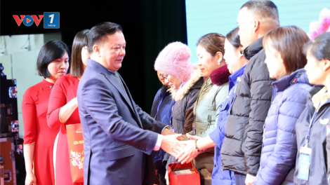 Chia sẻ khó khăn với công nhân lao động nghèo thủ đô (22/1/2024)