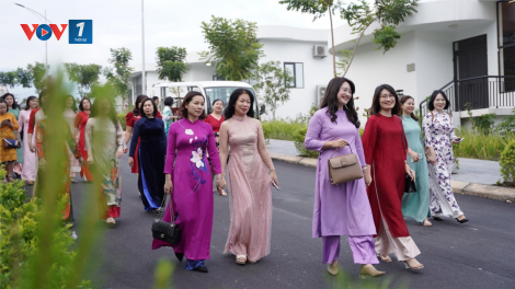 Hà Nội vận động phụ nữ mặc áo dài vào thứ Hai, thứ Sáu hàng tuần: Tôn vinh và quảng bá vẻ đẹp, giá trị của áo dài Việt Nam (6/10/2024)