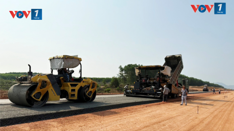 Quảng Ngãi hưởng ứng “500 ngày đêm thi đua hoàn thành 3.000 km đường bộ cao tốc” (29/10/2024)