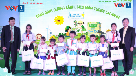 Gần 265 nghìn hộp sữa Fami đến với học sinh 10 trường Tiểu học Quảng Ngãi (21/10/2024)