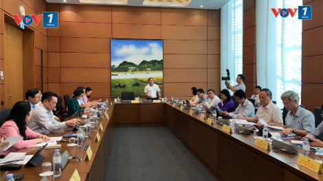 Quốc hội thảo luận tổ dự thảo Luật sửa đổi, bổ sung một số điều của Luật bảo hiểm y tế và Luật dữ liệu (24/10/2024)
