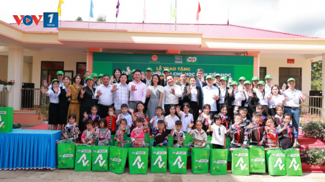 Nestlé MILO tặng phòng máy tính cho các trường tiểu học vùng cao ( 23/10/2024)