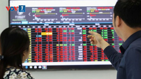 Lực bán dâng cao, VN-Index quay đầu giảm gần 10 điểm phiên chiều qua (04/10/2024)