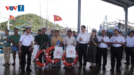 Lữ đoàn 162, Vùng 4 Hải quân: Bảo vệ an toàn cho ngư dân vươn khơi bám biển (02/10/2024)