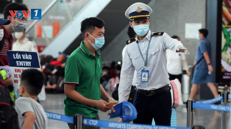 Sân bay Quốc tế Đà Nẵng thu phí lối đi riêng làm thủ tục an ninh soi chiếu (23/11/2024)