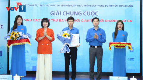 Trao giải cuộc thi Tìm hiểu kiến thức pháp luật trong đoàn viên, thanh niên (08/11/2024)
