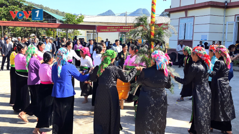 Khơi dậy tinh thần đại đoàn kết toàn dân (17/11/2024)