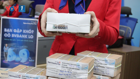 THỜI SỰ 18H CHIỀU 20/11/2024: Kể từ hôm nay, các tổ chức tín dụng không được thực hiện khuyến mại dưới mọi hình thức, khi nhận tiền gửi của cá nhân, tổ chức