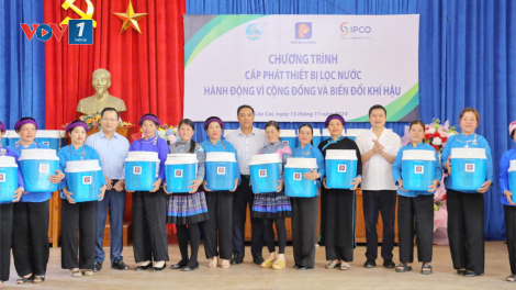 Petrolimex trao tặng 1.000 bình lọc nước cho người dân huyện Bắc Hà và Bảo Yên tỉnh Lào Cai (15/11/2024)