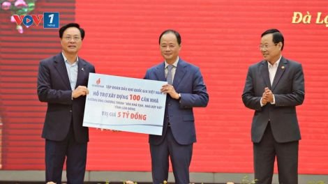 Petrovietnam ủng hộ 5 tỷ đồng cho chương trình "Xóa nhà tạm, nhà dột nát" tỉnh Lâm Đồng