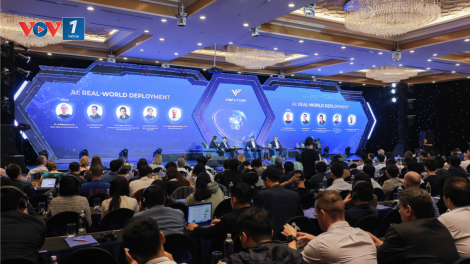 Nhà khoa học VinFuture: “Không có chuyện AI kiểm soát con người” (04/12/2024)