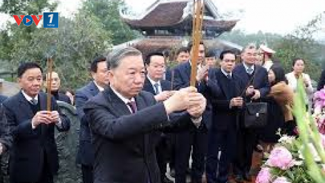 THỜI SỰ 12H TRƯA 29/12/2024: Tổng Bí thư Tô Lâm dâng hương tưởng niệm Chủ tịch Hồ Chí Minh tại huyện Nam Đàn, tỉnh Nghệ An.