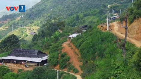 Sớm phủ sóng điện lưới tới những bản làng vùng sâu, vùng xa ở Sơn La (6/12/2024)