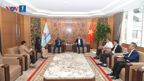 Tổng Giám đốc Tập đoàn Dầu khí Việt Nam làm việc với Đại sứ Cộng hòa Angola tại Việt Nam