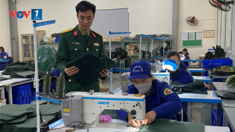 Nhà máy Z117 giới thiệu áo giáp chống đạn K51 và K56- Giúp người lính tự tin hơn trong tác chiến (17/12/2024)