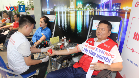 Tổng công ty Điện lực miền Bắc hưởng ứng "Tuần lễ hồng EVN lần thứ X" (06/12/2024)