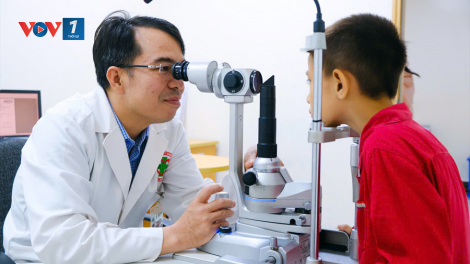 Chăm sóc và bảo vệ đôi mắt của trẻ cần được đặc biệt ưu tiên