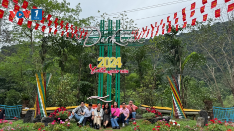 Nhiều điểm đến du lịch trong nước hút khách dịp Tết Nguyên đán Giáp Thìn (08/02/2024)