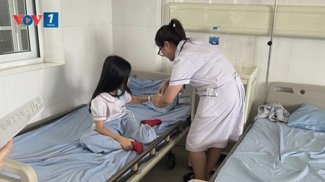 THỜI SỰ 21H30 ĐÊM 27/3/2024: 33 học sinh tiểu học ở thành phố Cẩm Phả, Quảng Ninh nghi ngộ độc thực phẩm đã ổn định sức khoẻ
