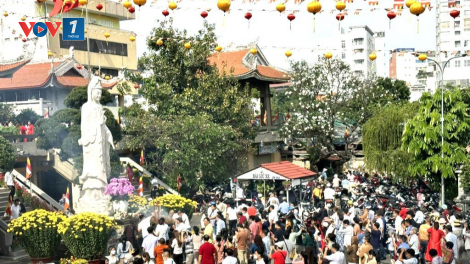 Du lịch tâm linh thu hút du khách mỗi dịp xuân về (14/03/2024)