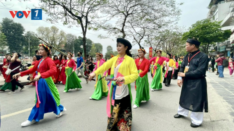 Phát huy giá trị lễ hội mùa xuân để phát triển du lịch (28/03/2024)