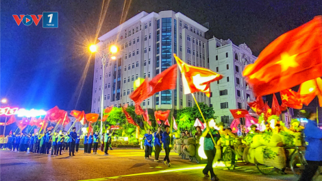 Lung linh miền đất hoa lửa Điện Biên chào Đại lễ (04/05/2024)