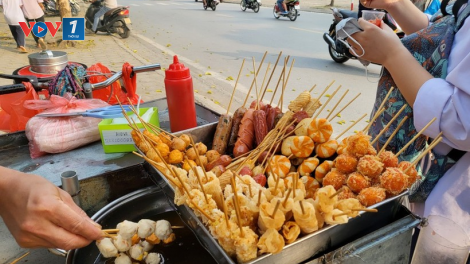 Ngộ độc thực phẩm liên tục xảy ra: Kiểm soát bằng cách nào? (11/5/2024)
