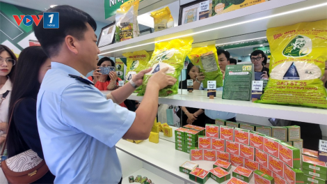 Tăng cường nhận diện hàng thật- hàng giả: giải pháp bảo vệ doanh nghiệp và người tiêu dùng (4/7/2024)