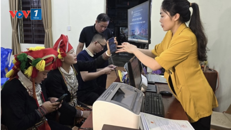 Mô hình “một cửa” không giờ hành chính ở Lào Cai. (11/07/2024)