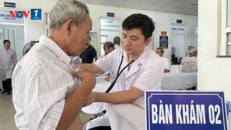 Điều trị cho bệnh nhân mắc các dịch bệnh sau mưa lũ (14/09/2024)
