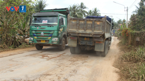 Sửa chữa đường hư hỏng do thi công cao tốc chưa chưa kịp thời, mang tính hình thức (7/1/2025)