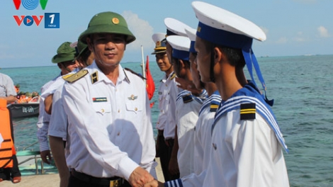 Cuộc sống của những chiến sỹ trẻ trong môi trường quân đội. (26/12/2015)