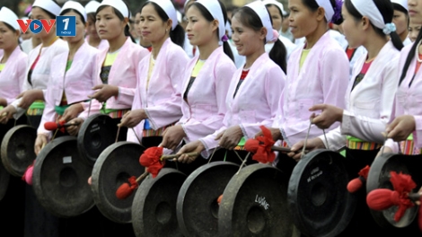 Bảo tồn văn hóa trống Dàm của cộng đồng Mường và câu chuyện truyền lửa. (18/02/2016)