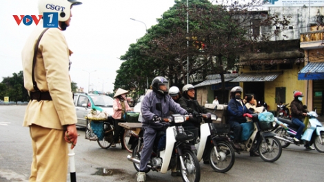 Thời sự chiều ngày 27/12/2014: Đẩy mạnh ứng dụng khoa học công nghệ vào công tác quản lý, đảm bảo trật tự an toàn giao thông.
