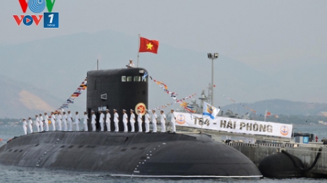 Thời sự trưa ngày 07/5/2015: Kỷ niệm 60 năm Hải quân nhân dân Việt Nam, Chủ tịch nước Trương Tấn Sang yêu cầu mỗi cán bộ, chiến sỹ hải quân thấm nhuần ý nghĩa thiêng liêng của nhiệm vụ bảo vệ vững chắc độc lập chủ quyền, thống nhất, toàn vẹn lãnh thổ tổ quốc