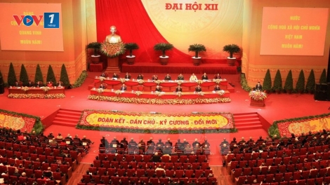 Đại hội đại biểu toàn quốc lần thứ 12 của Đảng Cộng sản Việt Nam chính thức khai mạc tại Hà Nội, với sự tham dự của hơn 1 nghìn 500 đảng viên ưu tú, đại diện cho hơn 4 triệu 500 nghìn Đảng viên. (21/01/2016)