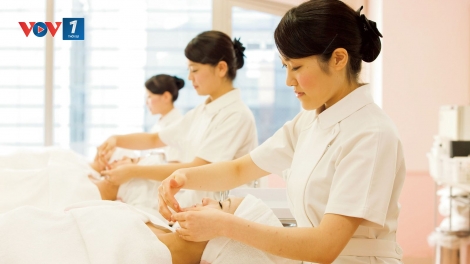 Tư vấn học nghề chăm sóc sắc đẹp và tìm kiếm việc làm ở Việt Nam. (01/01/2016)