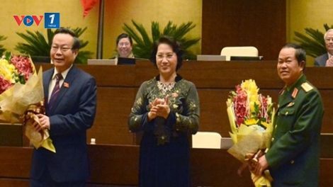 Sáng nay Quốc hội đã bầu ông Đỗ Bá Tỵ và ông Phùng Quốc Hiển làm Phó Chủ tịch Quốc hội. (Thời sự chiều 05/4/2016)