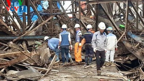 Tòa án nhân dân tỉnh Hà Tĩnh mở lại phiên tòa hình sự sơ thẩm xét xử vụ án sập giàn giáo ở công trường Formosa. (Thời sự chiều 16/12/2015)