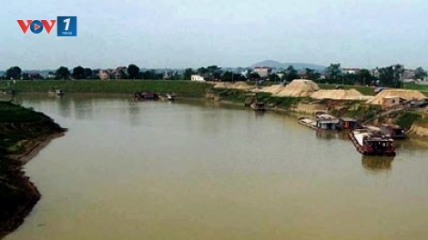 Lưu vực sông Cầu vẫn còn tồn tại những điểm nóng về ô nhiễm môi trường. (10/12/2015)