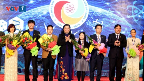 Tài năng khoa học trẻ đóng góp cho sự phát triển của đất nước. (15/12/2015)