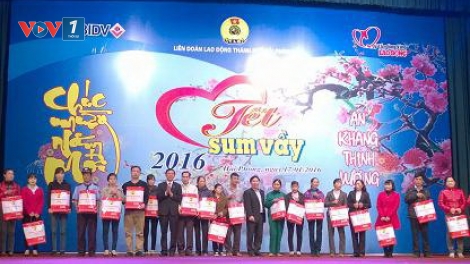 Các ban ngành, địa phương tổ chức nhiều hoạt động chăm lo “Tết sum vầy” cho nhân dân. (Thời sự chiều 30/01/2016)