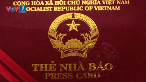 Gia hạn thời gian sử dụng thẻ nhà báo giai đoạn 2011 - 2015 đến ngày 31-3-2016. (Thời sự chiều 23/12/2015)