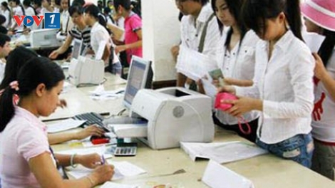 Từ 9/1 tới đây, mức cho vay tối đa đối với học sinh, sinh viên theo Quyết định của Thủ tướng Chính phủ về tín dụng đối với học sinh, sinh viên sẽ tăng từ 1.100.000 đồng lên 1.250.000 đồng một tháng. (Thời sự đêm 06/01/2016)